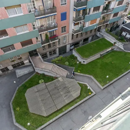 Local Tortona شقة ميلان